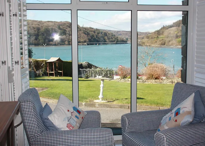 Bed & Breakfast Shearwater 4*